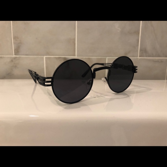 Vintage black Framed Sunglasses